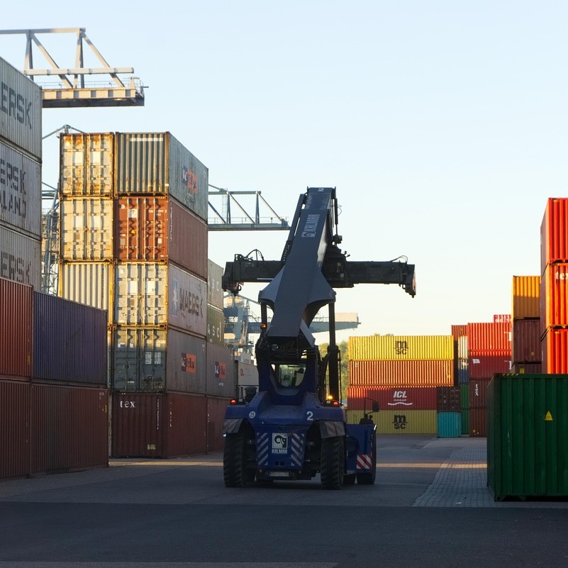 container-3754794_1280